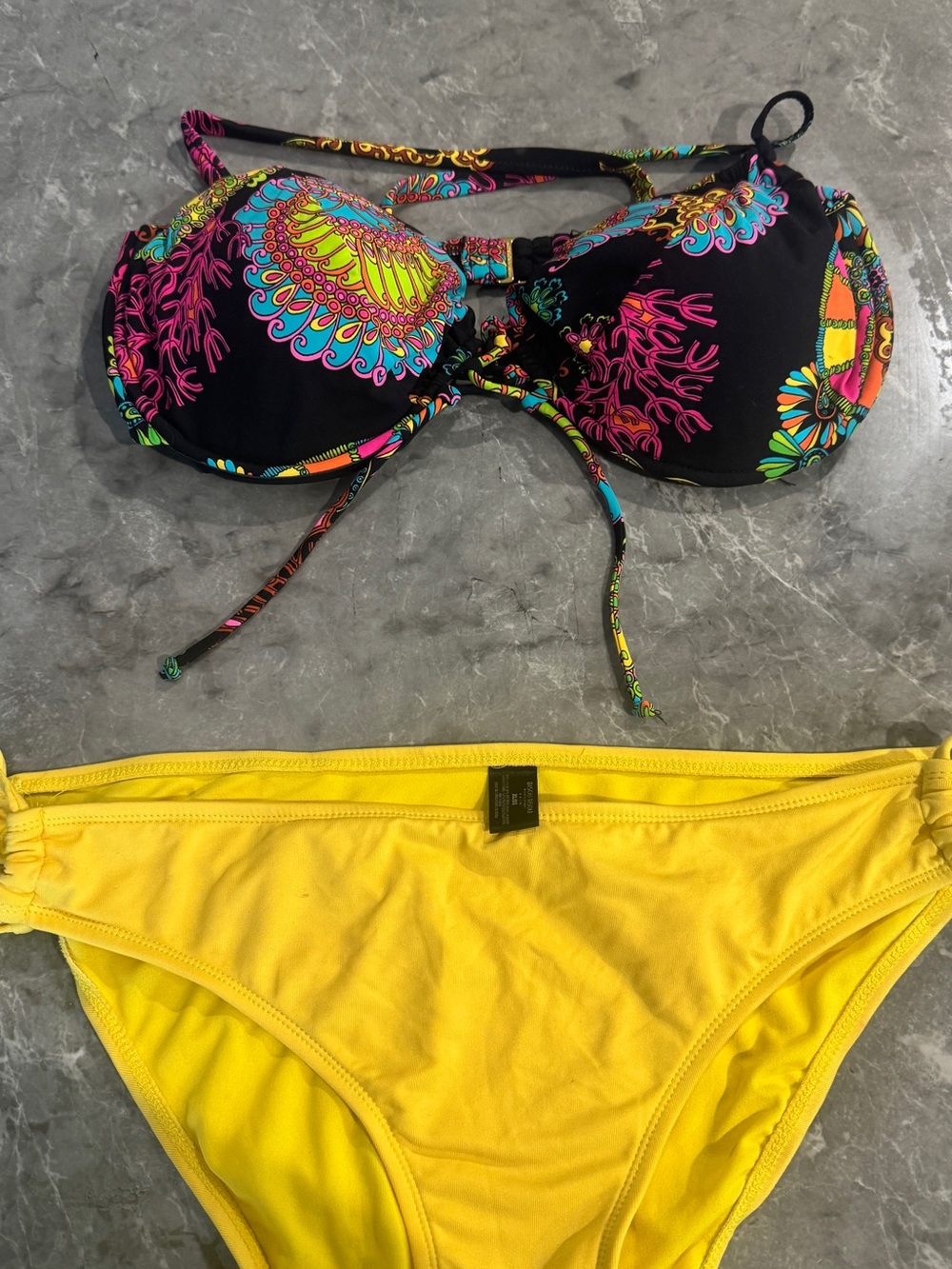 Bahamas coral Bikini Top XXL 38 with Yellow Bikini Bottom sz XL